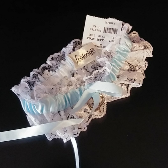 Frederick's of Hollywood Other - Frederick's of Hollywood Wedding Garter Frederick's of Hollywood Other - Frederick's of Hollywood Wedding Garter